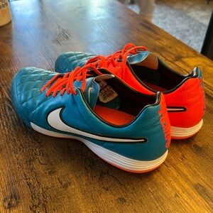 NIKE TIEMPO LEGACY IC BLUE ORANGE INDOOR
